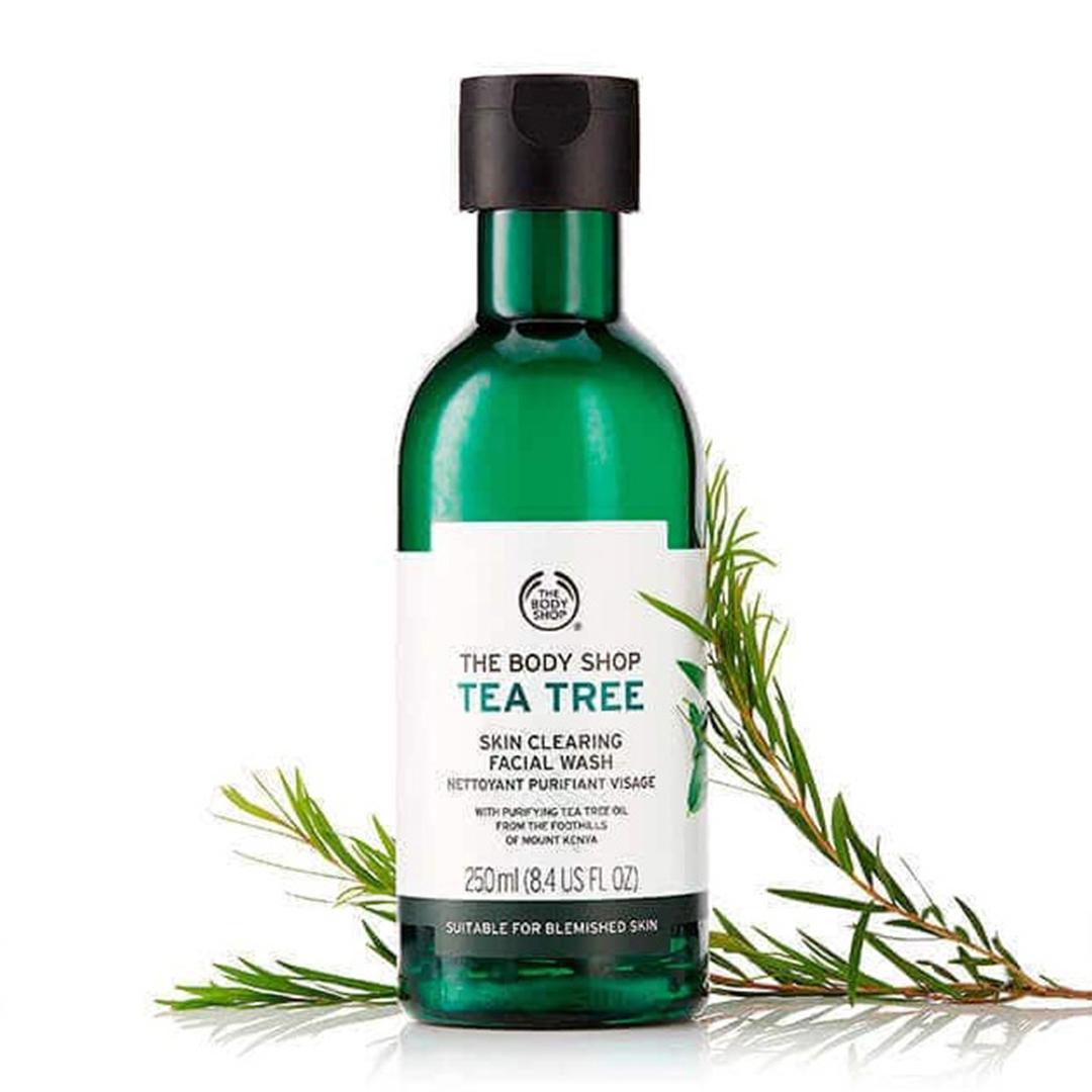 The Body Shop Tea Tree Skin Clearing Facial Wash