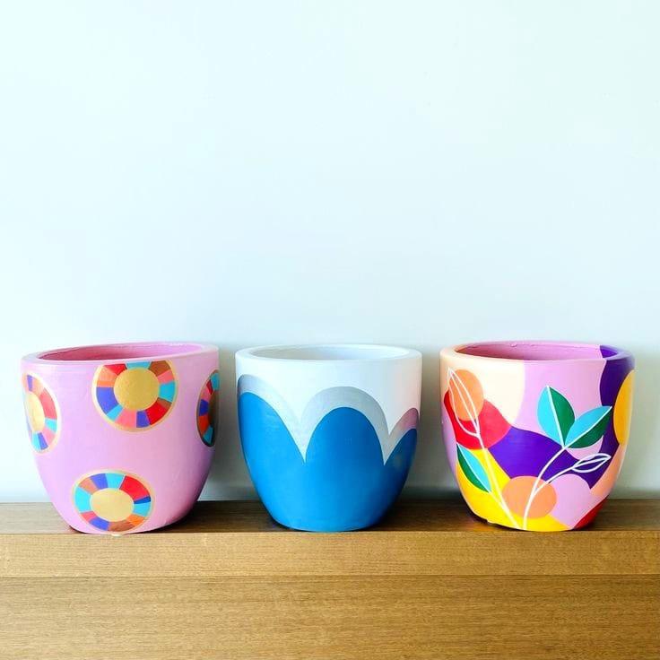 Handpainted terracotta pot Round Shape -...