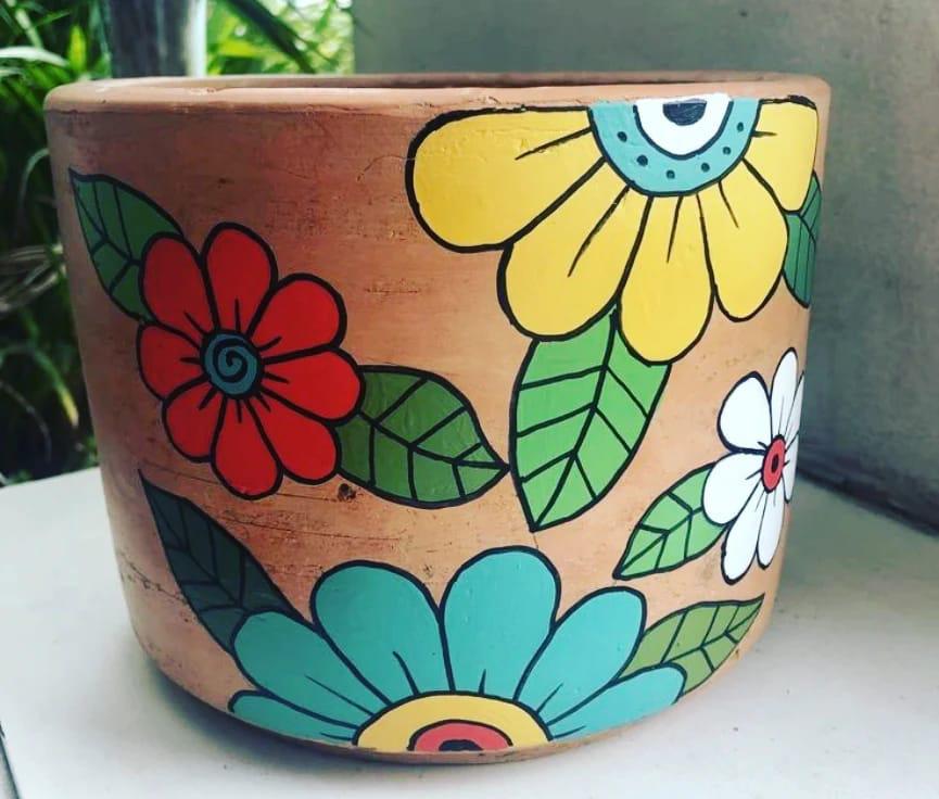 Handpainted terracotta pot 5/6 inch- Clay