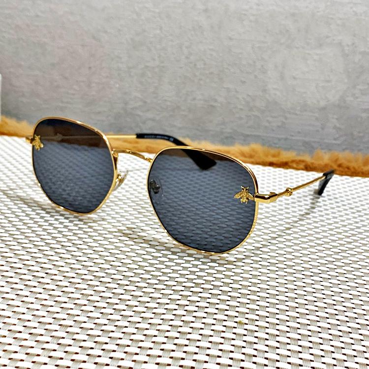 Luxurious With Bee Golden Frame Black...