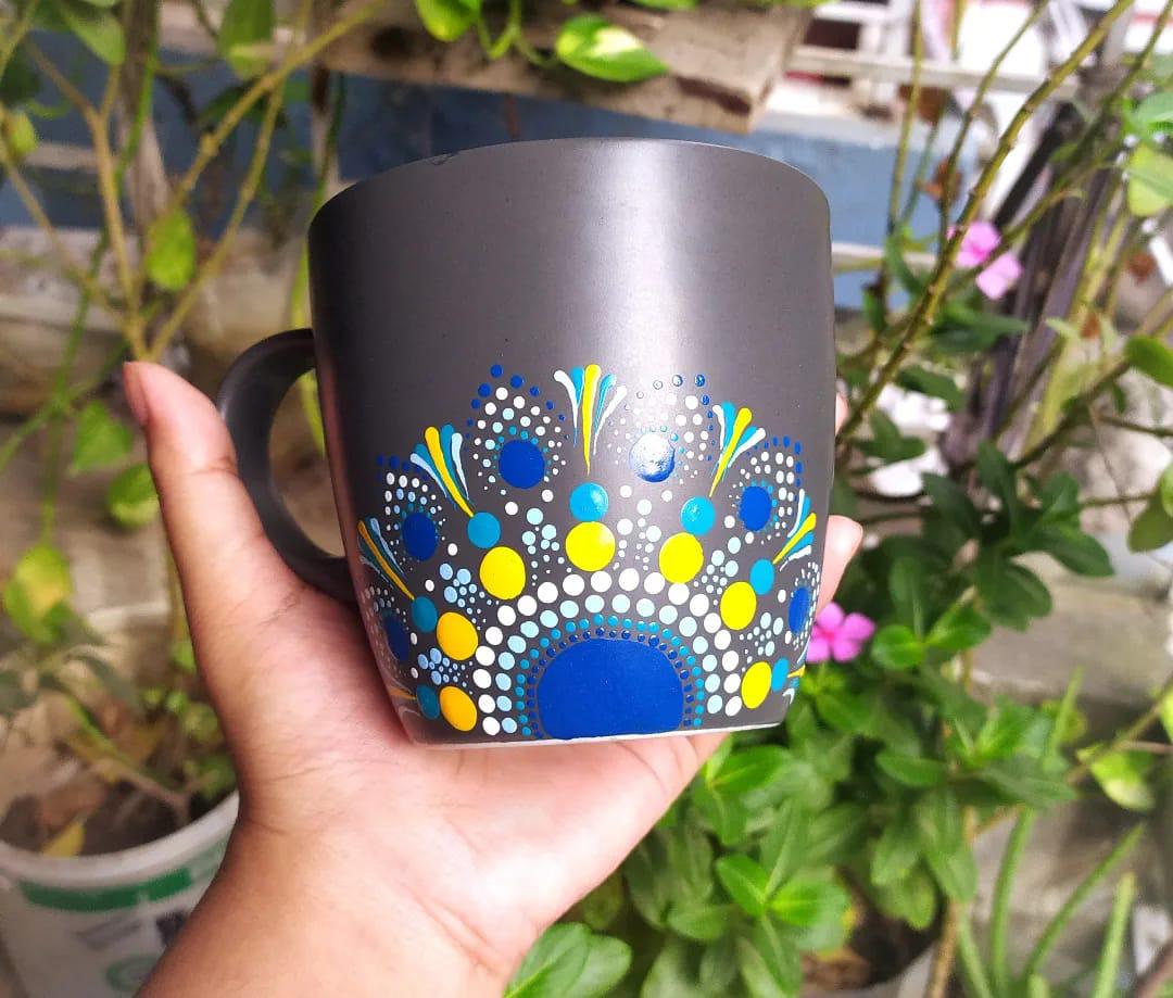 Handpainted Ceramic mug - Grey
