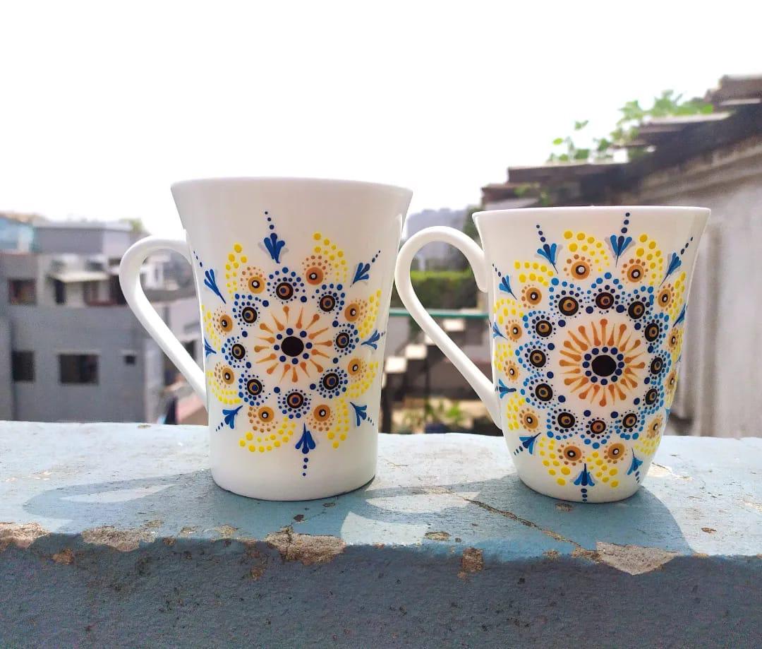 Handpainted Ceramic mug - White & Yellow